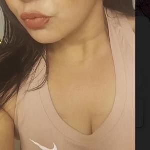 Meet your Posher, Leticia